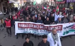 Diyarbakır’da Sağlıkçılardan Dr. Hussam İçin Yürüyüş
